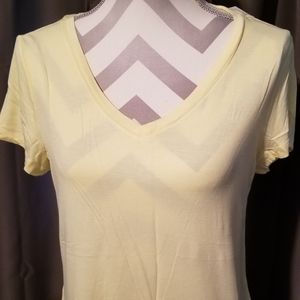 NWT, JM SPORTSWEAR PALE BANANA SHORT SLEEVE